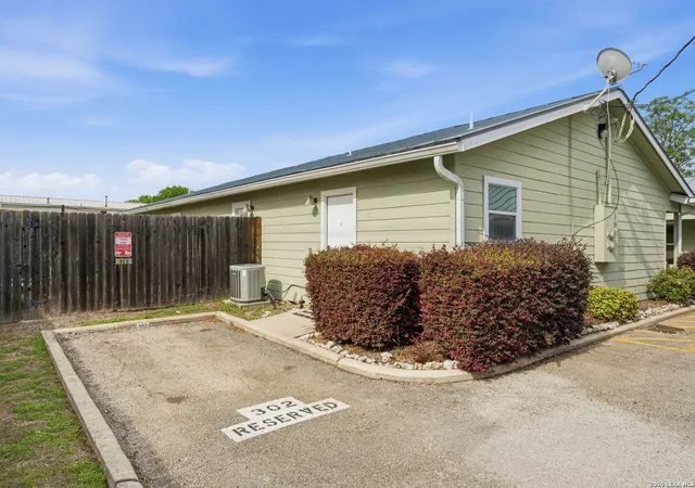 Homes for sale in Boerne, TX | 121 S Plant #302, Boerne, TX 78006 | MLS# 1958760