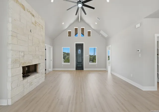 Photo 3 of Single family home for sale at 1361 Primrose Path, Canyon Lake, TX 78133 | MLS# 1958770 | Listing updated on 2026-04-27