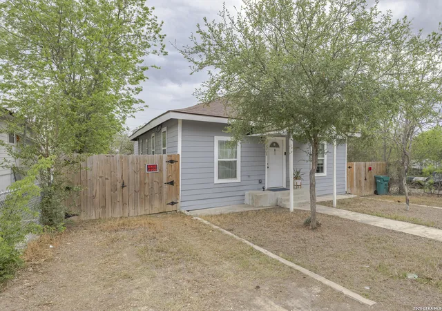 3rd image of 2608 Leal St, San Antonio, TX 78207 | MLS# 1958861