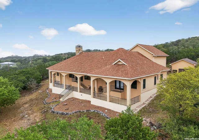 2nd image of 1076 Saddleback Ridge Trl, Bandera, TX 78003 | MLS# 1958866