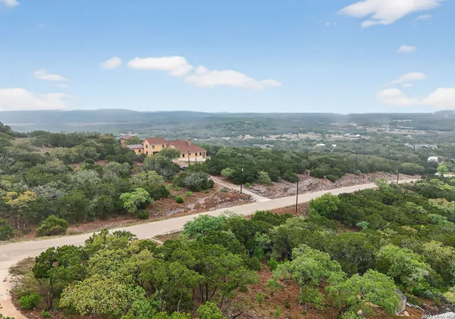3rd image of 1076 Saddleback Ridge Trl, Bandera, TX 78003 | MLS# 1958866