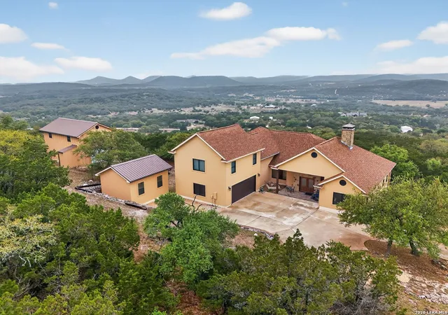1st image of 1076 Saddleback Ridge Trl, Bandera, TX 78003 | MLS# 1958866