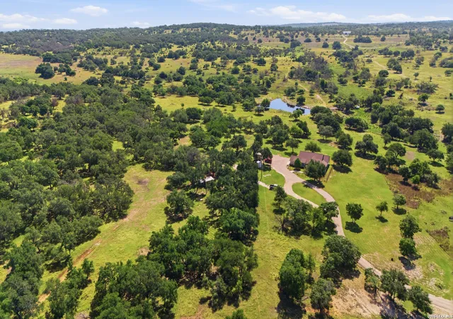 3rd image of 2873 Ranch Road 1888, Fredericksburg, TX 78624 | MLS# 1958869