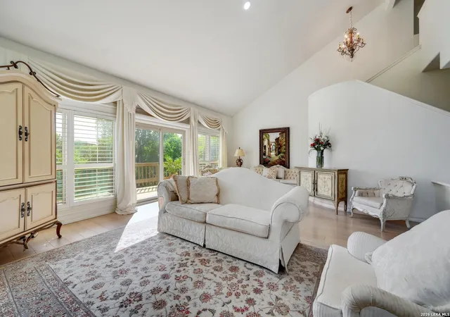 Photo 3 of Sale Pending at 11827 Ml Rock Rd, San Antonio, TX 78230 | MLS# 1958872 | Listing updated on 2026-04-26