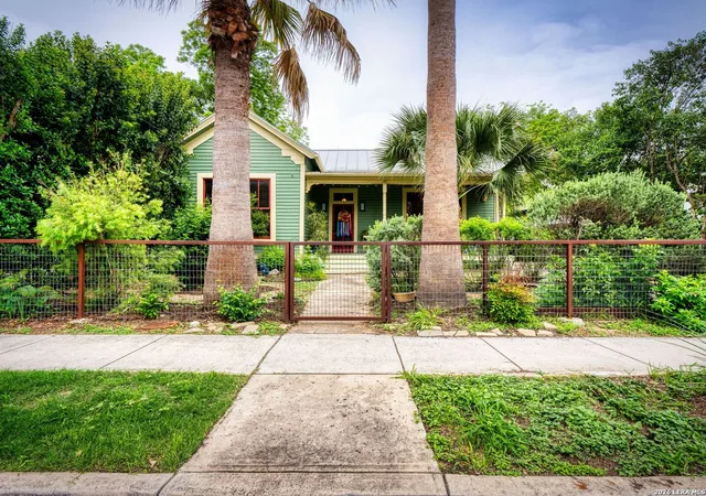 Photo 1 of Single family home for sale at 213 Sadie Street, San Antonio, TX 78210 | MLS# 1958889 | Listing updated on 2026-05-15