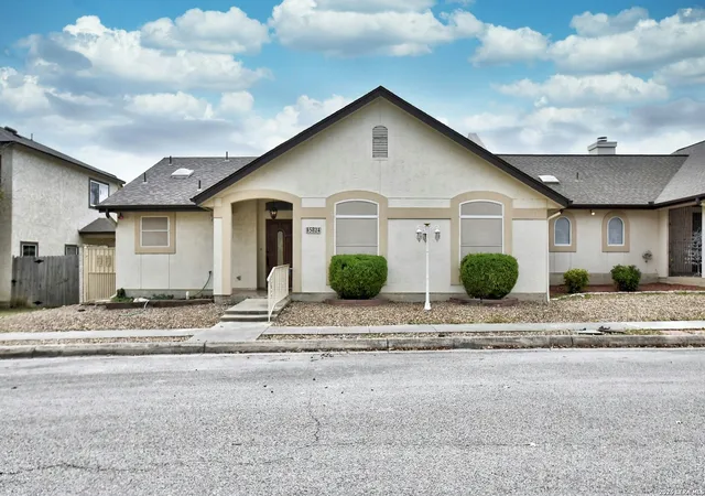 2nd image of 5824 Grandwood Dr, San Antonio, TX 78239 | MLS# 1958890