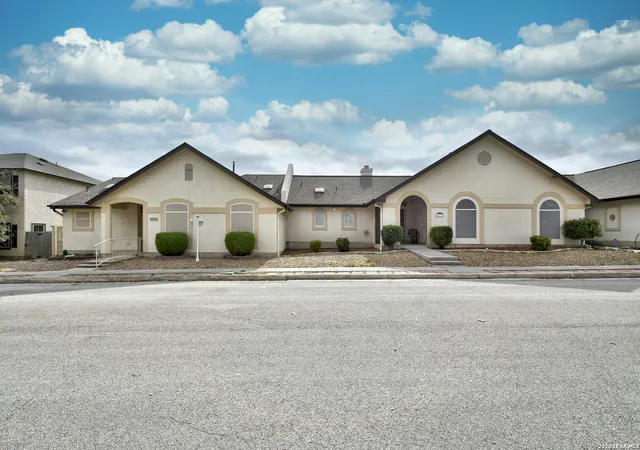 3rd image of 5824 Grandwood Dr, San Antonio, TX 78239 | MLS# 1958890