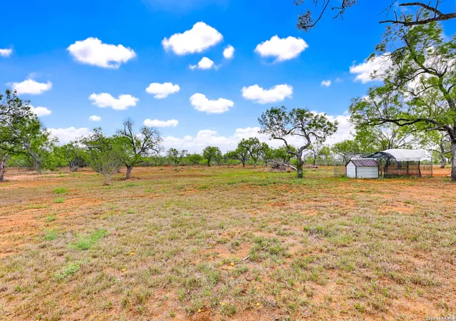 23rd image of 126 County Road 157, Floresville, TX 78114 | MLS# 1958913