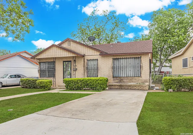 Photo 2 of Single family home for sale at 406 Bradford Ave, San Antonio, TX 78228 | MLS# 1958925 | Listing updated on 2026-04-28