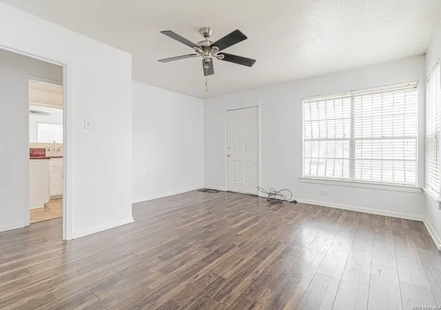 Photo 4 of Single family home for sale at 406 Bradford Ave, San Antonio, TX 78228 | MLS# 1958925 | Listing updated on 2026-04-28