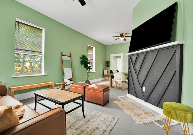 Photo 4 of Multi family home for sale at 427 & 431 Dunning, San Antonio, TX 78210 | MLS# 1958946 | Listing updated on 2026-09-11