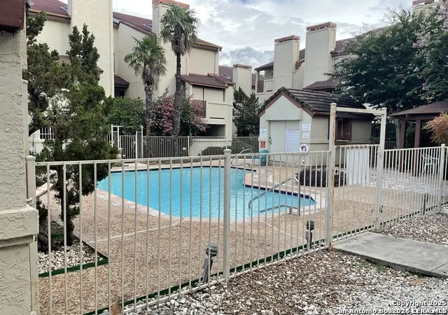Listing Photo 1 - Condo for sale in building located at 5322 Medical, San Antonio, TX 78240 - Unit #E205