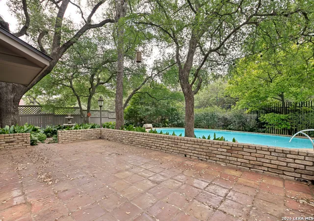 Photo 3 of Single family home for sale at 2518 Old Orchard Ln, San Antonio, TX 78230 | MLS# 1958968 | Listing updated on 2026-05-12