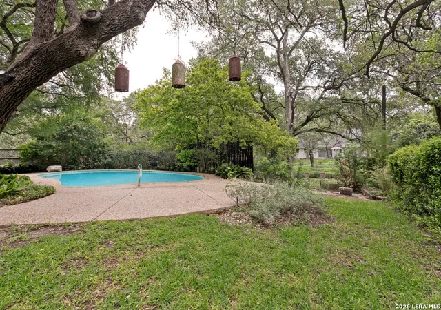 Photo 3 of Single family home for sale at 2518 Old Orchard Ln, San Antonio, TX 78230 | MLS# 1958968 | Listing updated on 2026-05-12