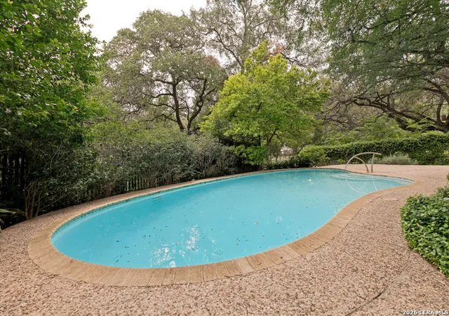 Photo 4 of Single family home for sale at 2518 Old Orchard Ln, San Antonio, TX 78230 | MLS# 1958968 | Listing updated on 2026-05-12