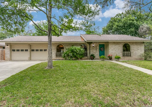 Photo 2 of Sale Pending at 10422 Severn Rd, San Antonio, TX 78217 | MLS# 1958984 | Listing updated on 2026-05-18