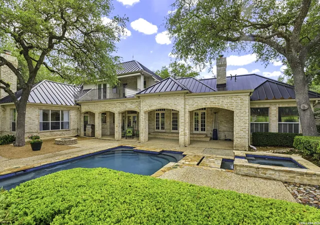 Photo 3 of Sale Pending at 2 Trophy Grn, San Antonio, TX 78257 | MLS# 1959024 | Listing updated on 2026-05-04