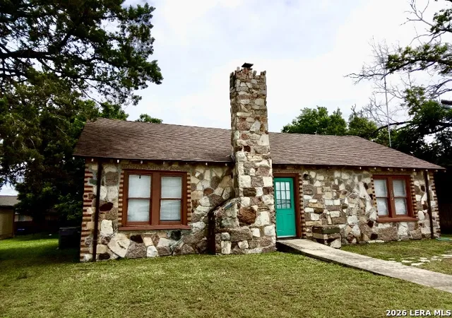 Homes for sale in Nixon, TX | 202 E 2nd St, Nixon, TX 78140 | MLS# 1959042