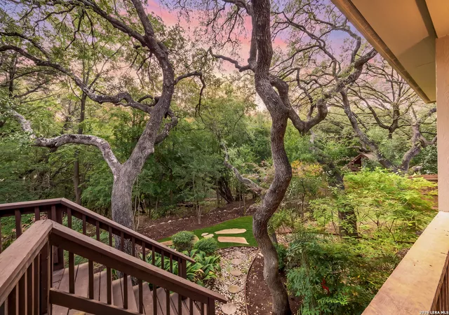 Photo 2 of Sale Pending at 35 Inwood Manor, San Antonio, TX 78248 | MLS# 1959051 | Listing updated on 2026-04-27