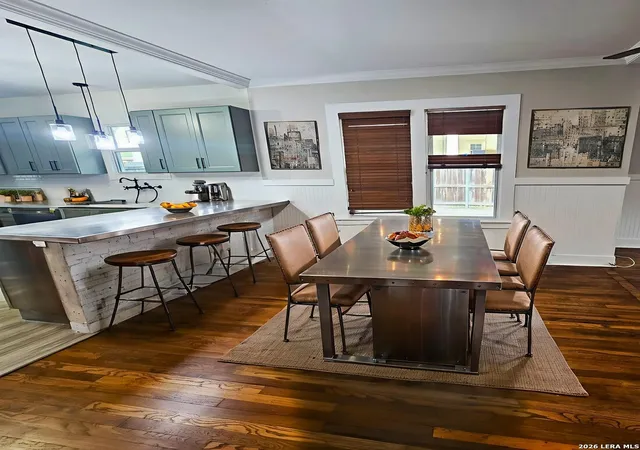 Photo 3 of Single family home for sale at 624 S Austin St, Seguin, TX 78155 | MLS# 1959067 | Listing updated on 2026-09-25