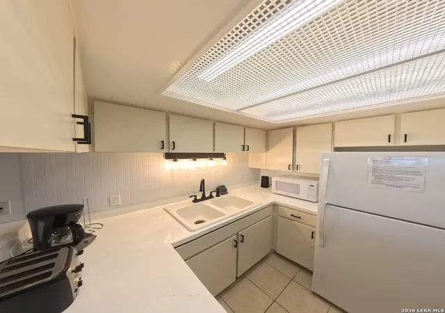 5th image of 15340 Leeward Dr #203, Corpus Christi, TX 78418 | MLS# 1959082