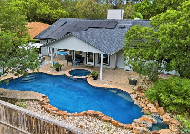 Photo 1 of Sale Pending at 6714 King Louis Dr, San Antonio, TX 78229 | MLS# 1959083 | Listing updated on 2026-05-11