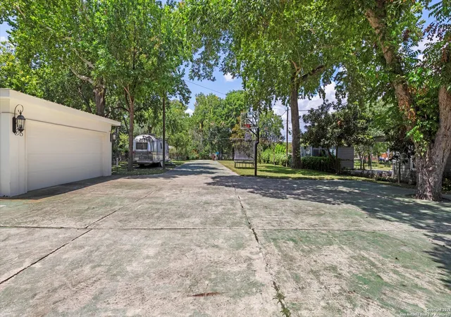 2nd image of 2323 Terminal Loop, Mc Queeney, TX 78123 | MLS# 1959084