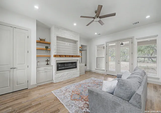 4th image of 39 Summertime Cir, Wimberley, TX 78676 | MLS# 1959110