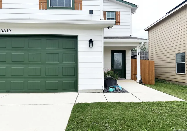 Photo 3 of Sale Pending at 3819 Hickory Arch, San Antonio, TX 78261 | MLS# 1959165 | Listing updated on 2026-05-04