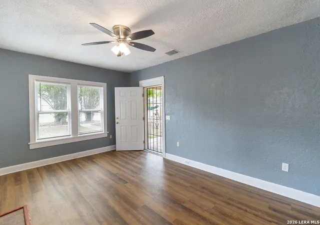 Photo 3 of Single family home for sale at 115 Broadbent Ave, San Antonio, TX 78210 | MLS# 1959176 | Listing updated on 2026-09-30