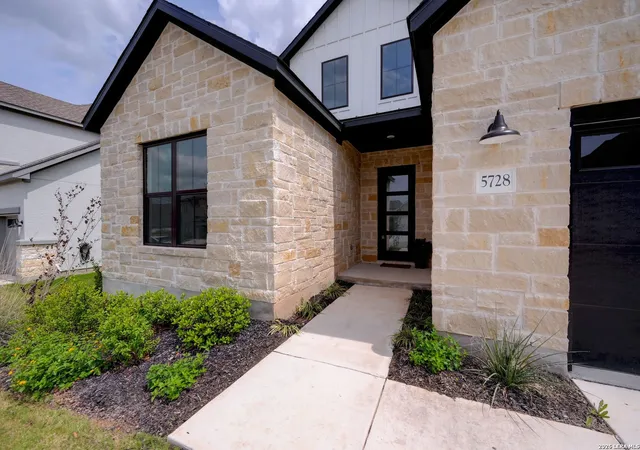 2nd image of 5728 Tug Point, New Braunfels, TX 78130 | MLS# 1959183