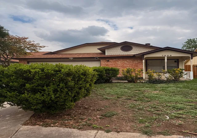Photo 3 of Sale Pending at 7226 Lansbury Dr, San Antonio, TX 78250 | MLS# 1959241 | Listing updated on 2026-07-30