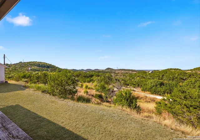 Photo 3 of Sale Pending at 42 Tower Rd, Boerne, TX 78006 | MLS# 1959250 | Listing updated on 2026-05-09