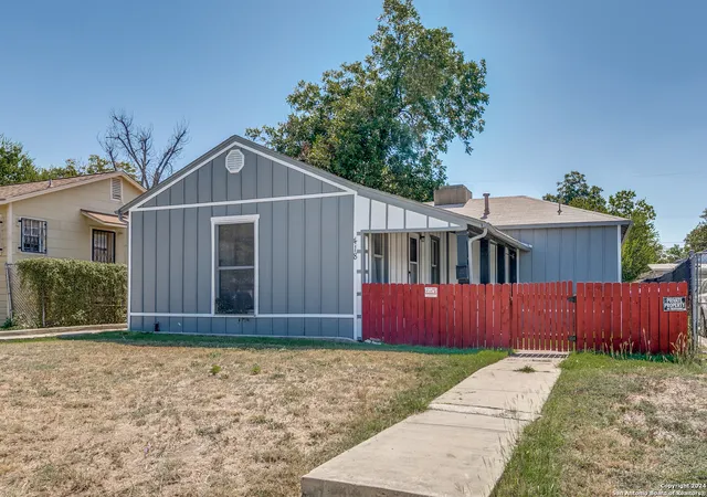 2nd image of 418 Bailey Ave, San Antonio, TX 78210 | MLS# 1959253