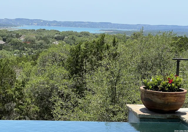 Photo 3 of Sale Pending at 365 Golden Eagle Loop, Canyon Lake, TX 78133 | MLS# 1959267 | Listing updated on 2026-04-23