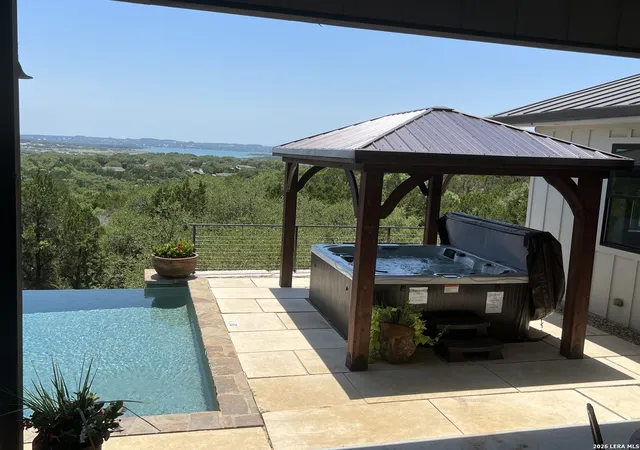 Photo 4 of Sale Pending at 365 Golden Eagle Loop, Canyon Lake, TX 78133 | MLS# 1959267 | Listing updated on 2026-04-23
