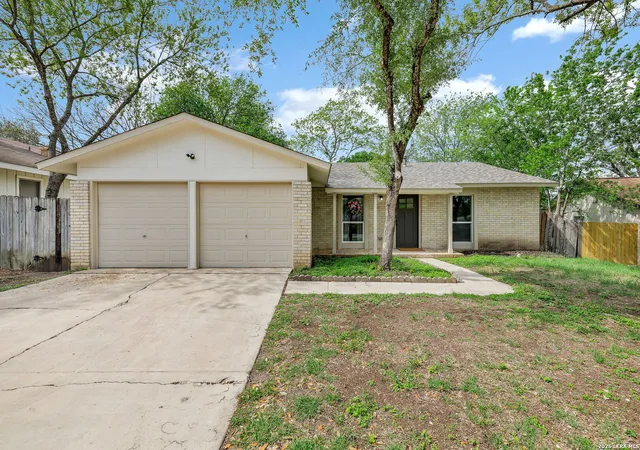 Photo 2 of Single family home for sale at 5914 Channcy Springs St, San Antonio, TX 78233 | MLS# 1959280 | Listing updated on 2026-09-11