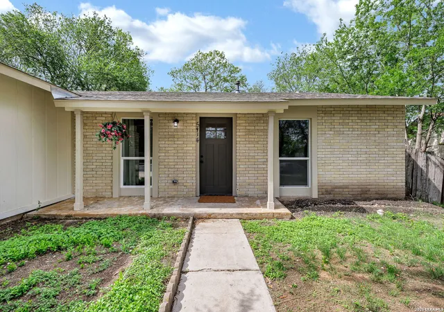 Photo 4 of Single family home for sale at 5914 Channcy Springs St, San Antonio, TX 78233 | MLS# 1959280 | Listing updated on 2026-09-11