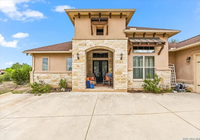 Photo 4 of Single family home for sale at 1930 Rothschild, New Braunfels, TX 78132 | MLS# 1959292 | Listing updated on 2026-09-08