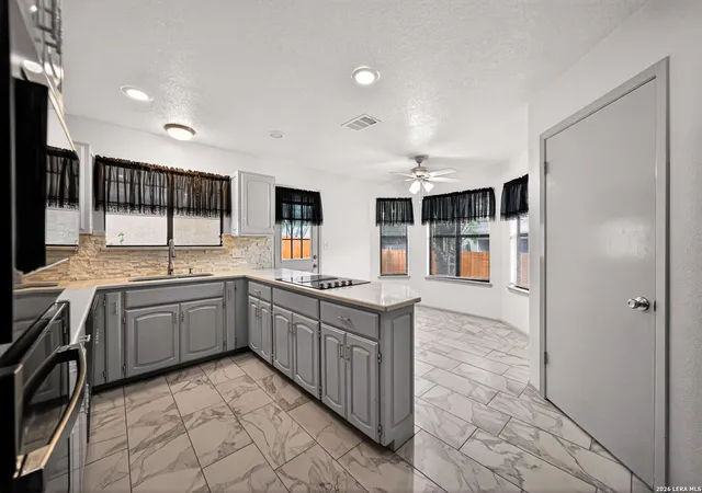 Photo 4 of Sale Pending at 16822 Summer Crk, San Antonio, TX 78248 | MLS# 1959313 | Listing updated on 2026-05-15