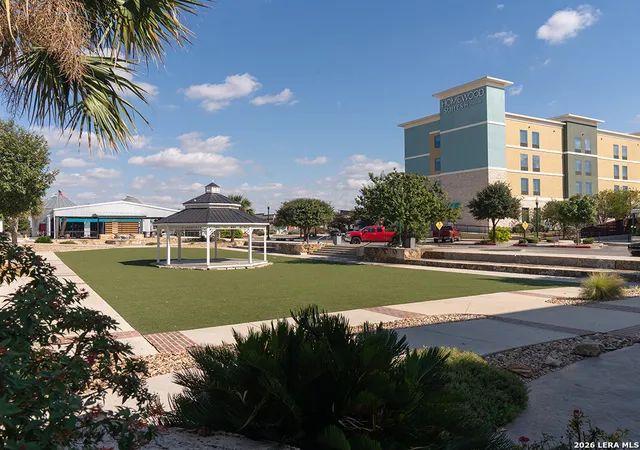 39th image of 634 Central Parkway #1114, New Braunfels, TX 78130 | MLS# 1959390