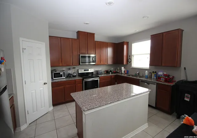 5th image of 109 Anchor Blf, Universal City, TX 78148 | MLS# 1959391