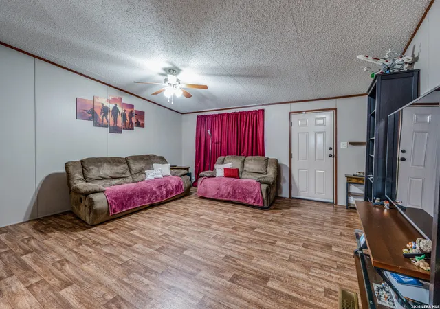 5th image of 1824 Live Oak Dr, Canyon Lake, TX 78133 | MLS# 1959408