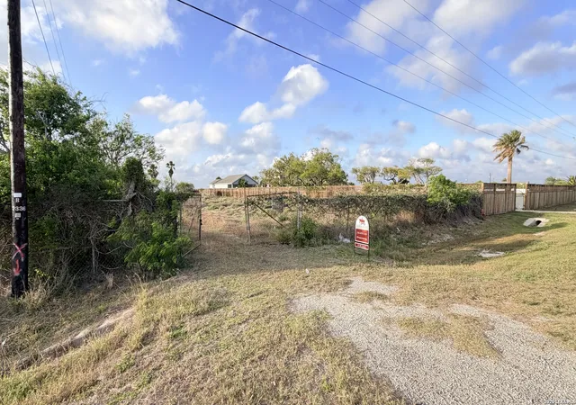 3rd image of 3825 Loop 1781, Rockport, TX 78382 | MLS# 1959473