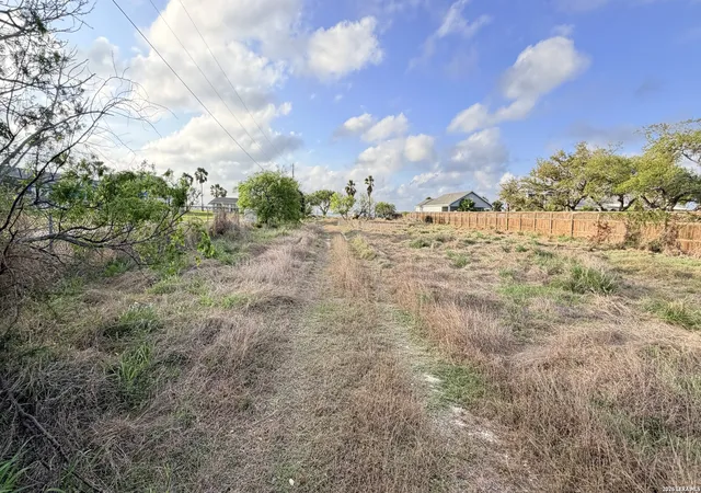 4th image of 3825 Loop 1781, Rockport, TX 78382 | MLS# 1959473