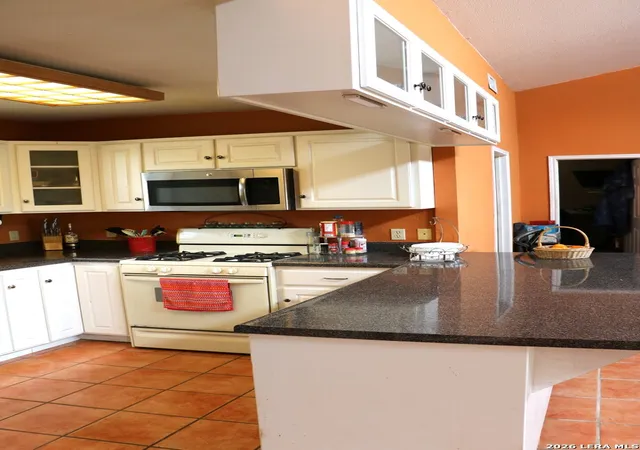 12th image of 1307 Comanche Path, Bandera, TX 78003 | MLS# 1959483