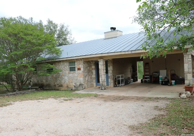 2nd image of 1307 Comanche Path, Bandera, TX 78003 | MLS# 1959483