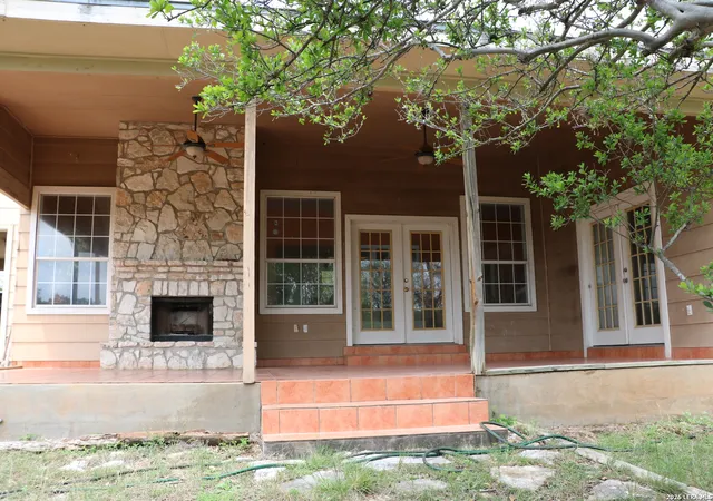 5th image of 1307 Comanche Path, Bandera, TX 78003 | MLS# 1959483