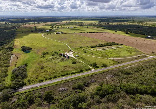Photo 3 of House for sale at 3389 Fm 888, Beeville, TX 78102 | MLS# 1959486 | Listing updated on 2026-04-30