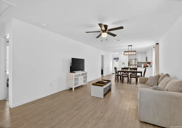 Photo 3 of Single family home for sale at 304 Alligator Crk, Seguin, TX 78155 | MLS# 1959489 | Listing updated on 2026-05-01